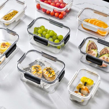 plastic food storage box with sealed lid