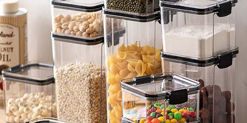 plastic food storage container for kitchen